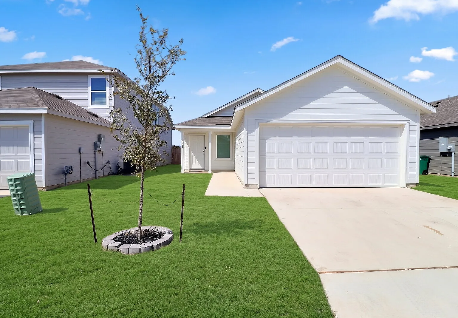 3 bed, 2.0 bath, 1276 sqft, $1,600 — Photo 3