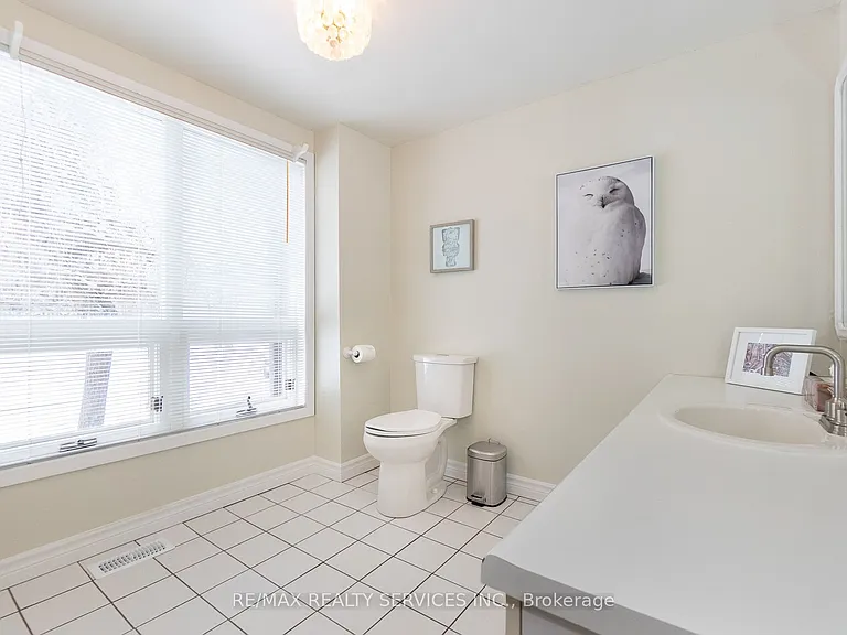 9 Damascus Dr — Photo 32