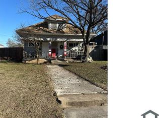 2801 Lipscomb St #S, Fort Worth, TX 76110
