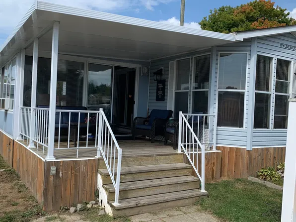 490 Empire Rd #For111, Pt Colborne, ON L0S 1R0