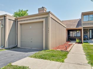 627 Acadia Trl, Roselle, IL 60172