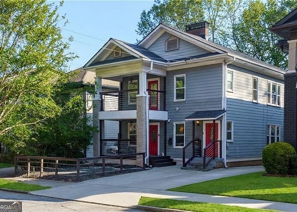 1st image of 287 Mackenzie Dr NE