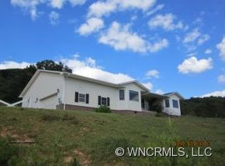 688 Pilgrim Way, Clyde, NC 28721