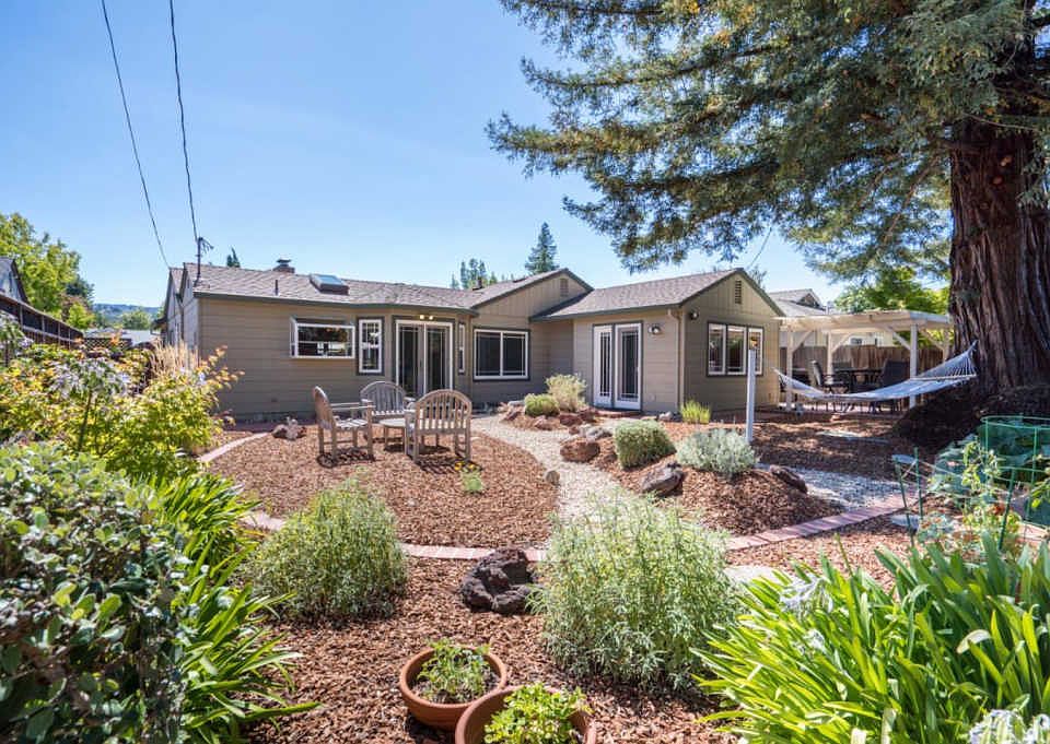 2nd image of 1287 Windsor Way