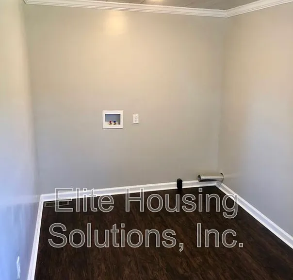 4672 W Lee Hwy — Photo 6
