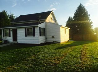 207 Iowa Ave, Urbana, IA 52345