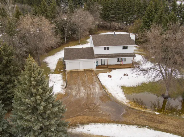 2905 Bernell Dr, Bismarck, ND 58503