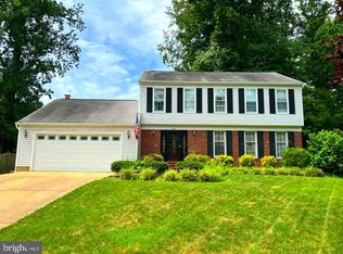 5554 Queen Victoria Ct, Burke, VA 22015
