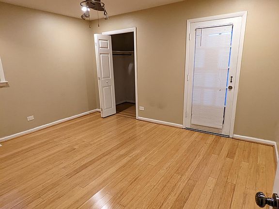 5th image of 220 Washington Sq #1