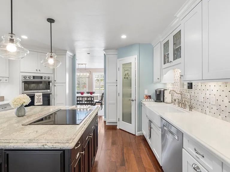 N 53rd Pl — Photo 8