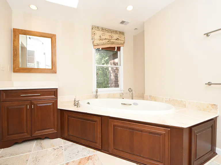 26 Holly Leaf Ct — Photo 64