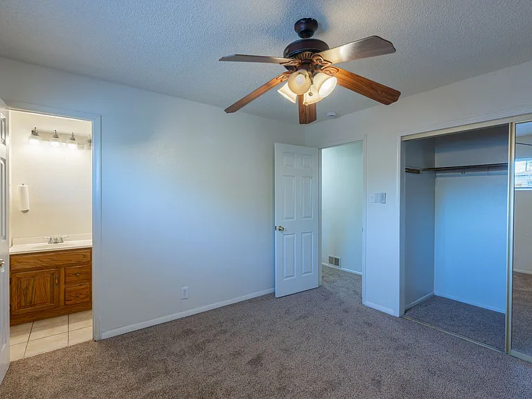 3904 Avalon Rd NW — Photo 14