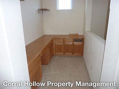 4th image of 4360 Glenbrook Dr