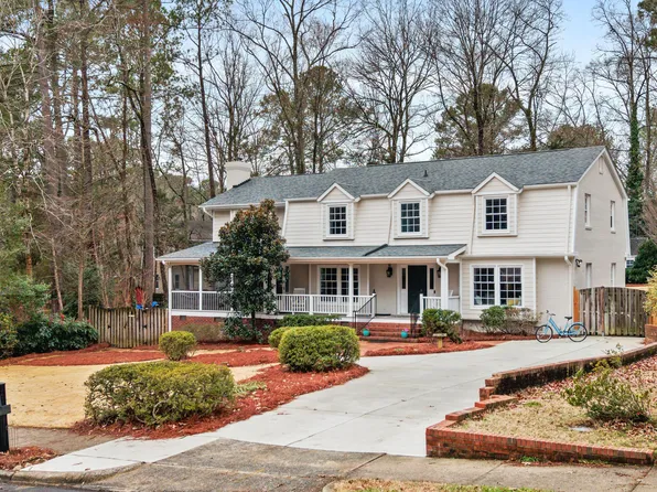 614 Churchill Dr, Chapel Hill, NC 27517