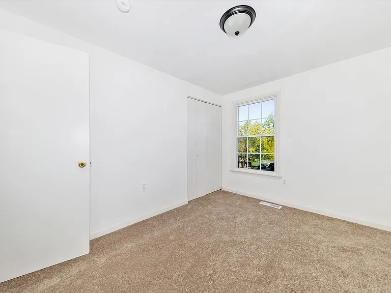 13303 Country Ridge Dr — Photo 29