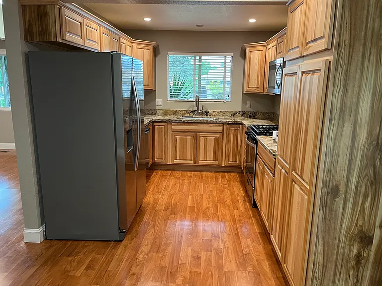 1237 Rubicon St — Photo 3