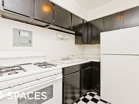 5th image of 736 W Buena Ave APT 407