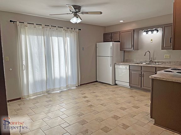 3rd image of 1220 W 4th St