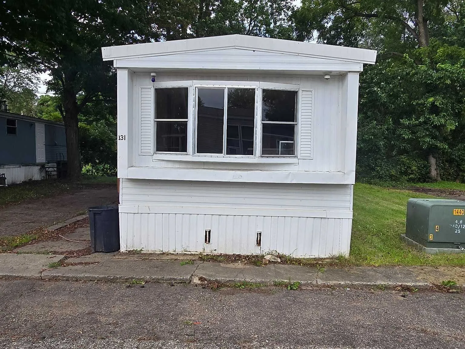 2 Bedroom 1 bathroom mobile home for sale Handy man special — Photo 1