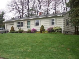 35 Ellington Rd, Northampton, MA 01062