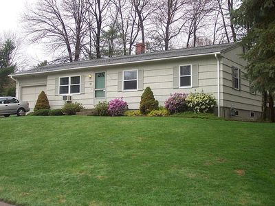 35 Ellington Rd, Northampton, MA, 01062