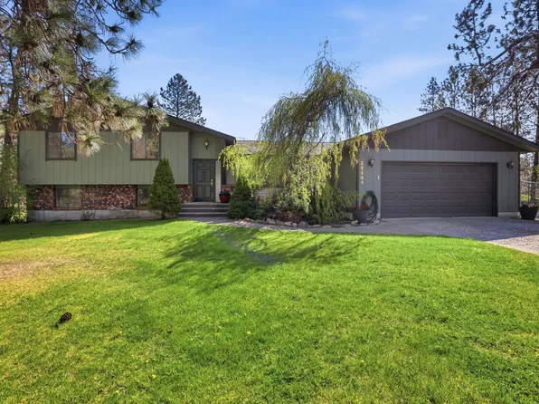 28504 N Cottonwood Rd, Chattaroy, WA 99003