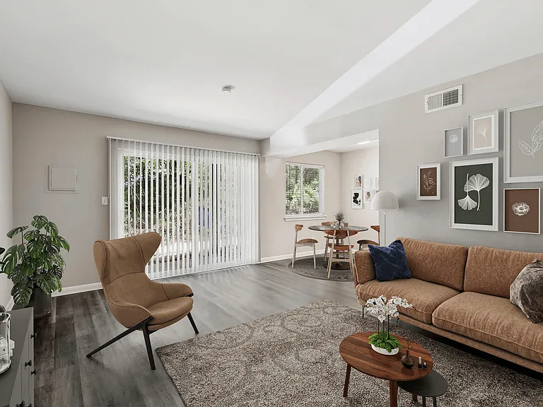Woodshire Apartments — Photo 5