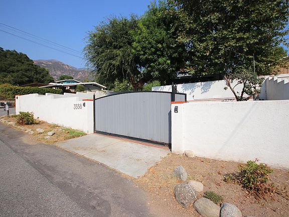 3rd image of 3558 Glenrose Ave