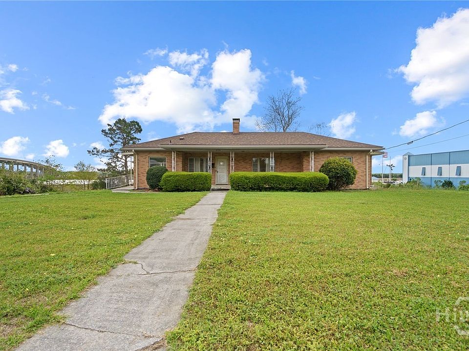 1st image of 2704 River Drive