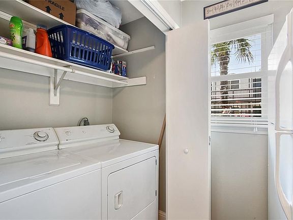 5th image of 1020 Saint Julien Dr APT 115