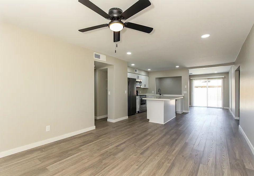 1st image of 602 W Magdalena Dr