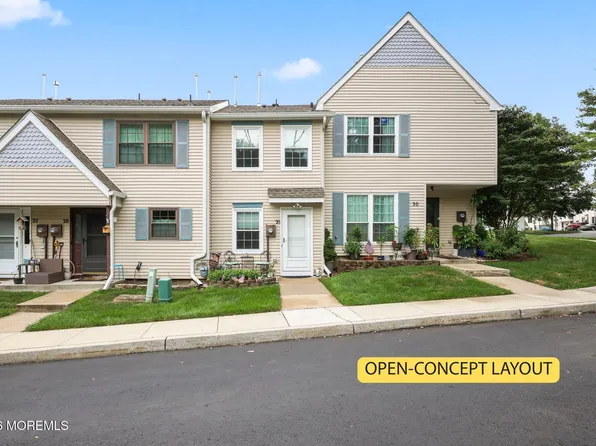 29 English Club Drive, Englishtown, NJ 07726