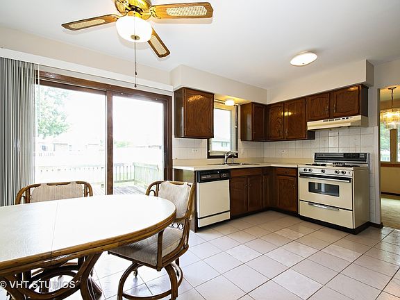 4th image of 15233 Windsor Dr