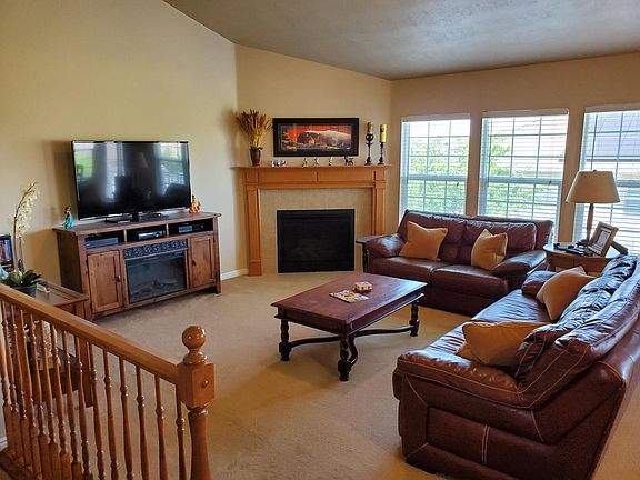 5th image of 5676 W Coral Mount Ln