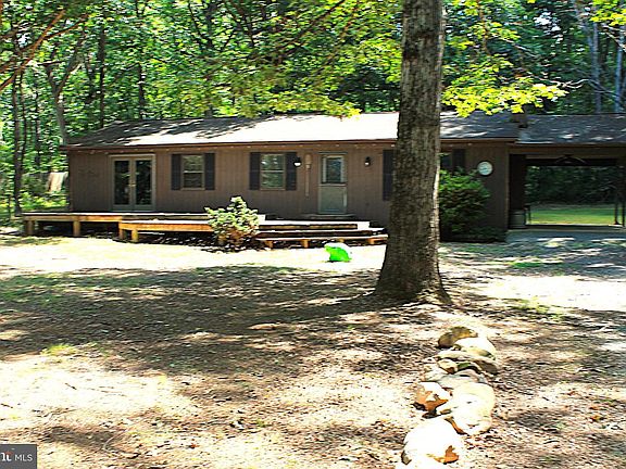 2nd image of 365 Hillcrest Rd