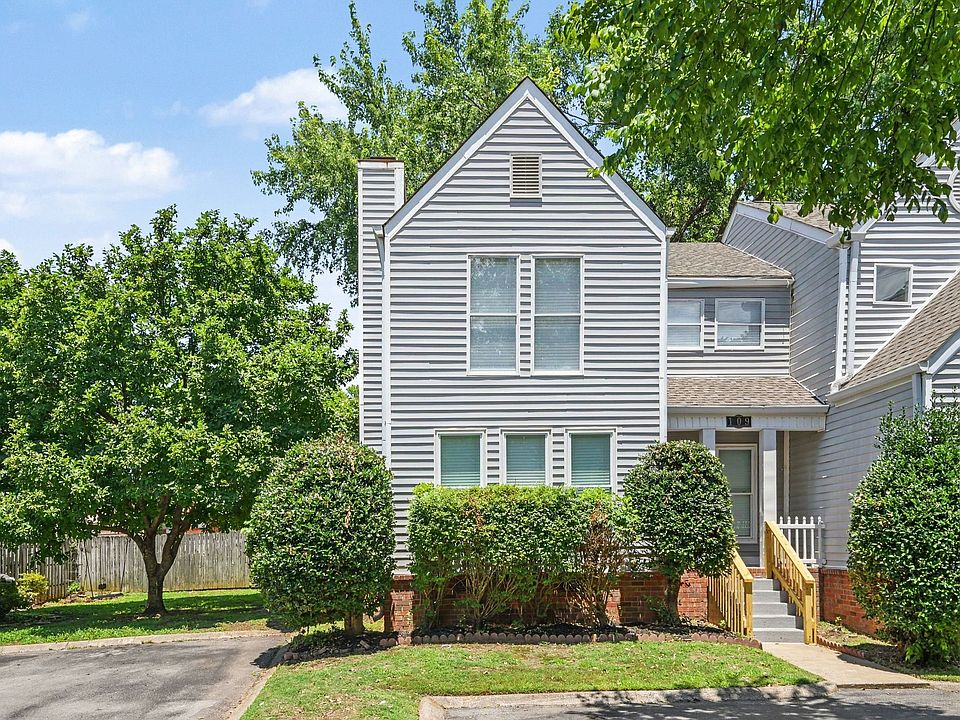 1st image of 109 Summerlake Pl