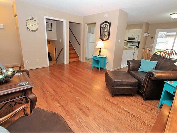 4th image of 3017 Greenbrier Ave