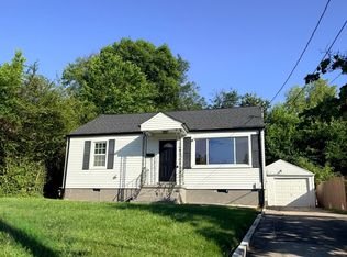 1040 Ashwood Pl, Knoxville, TN 37917