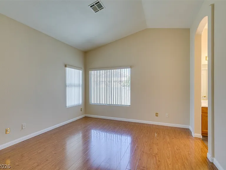 8168 W Gilmore Ave — Photo 31