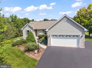 9 Cherry Valley Rd, Hanover, PA 17331