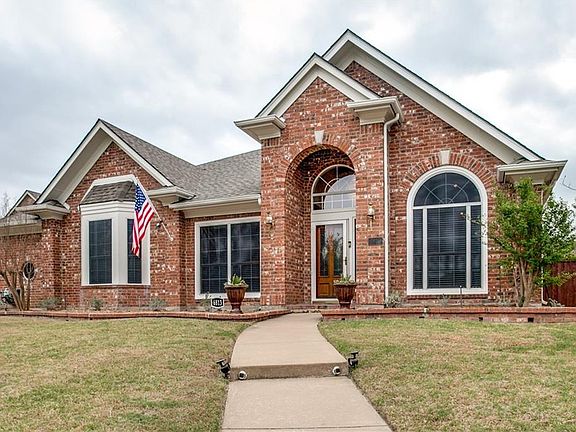 3rd image of 6813 Aberdeen Dr