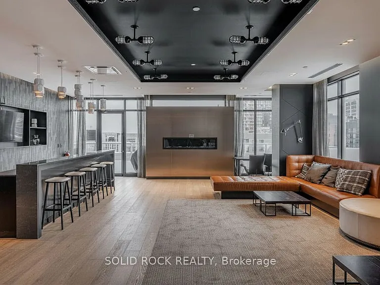 255 Bay St #318 — Photo 20