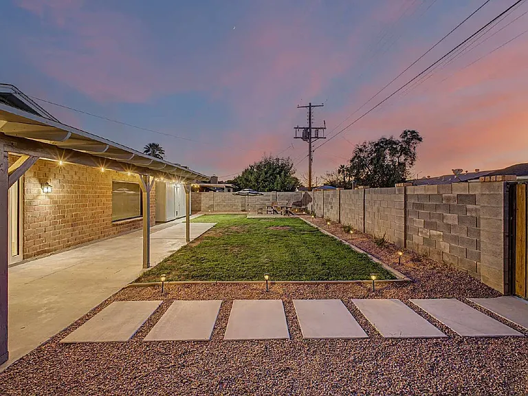 8436 E Cambridge Ave — Photo 32