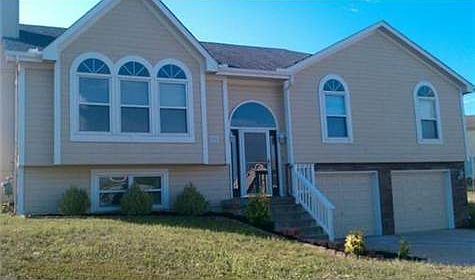 1st image of 909 NE Sunshine Ct