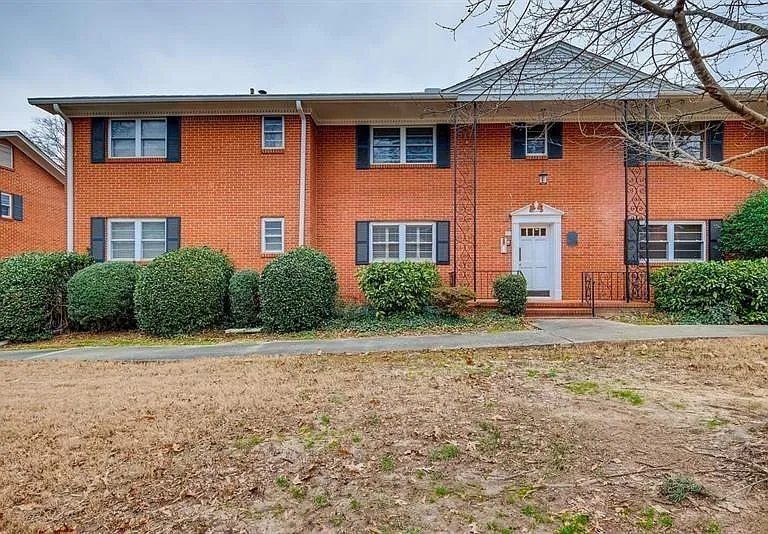 3660 Peachtree Rd NE #J5 — Photo 1