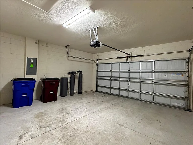2610 Autumn Peace Dr — Photo 16