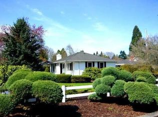 2793 Norbert Ln, Eugene, OR 97401