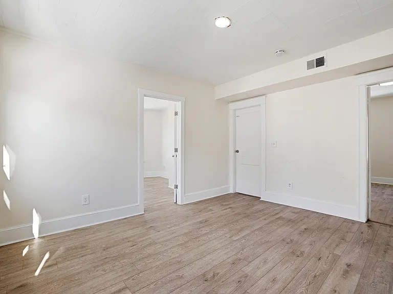 12 Hillside St #3 — Photo 8
