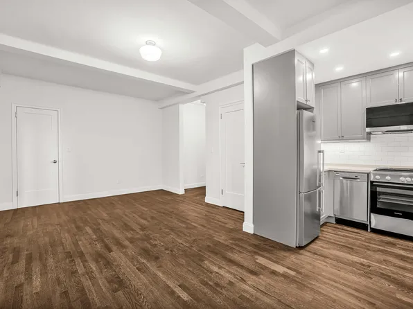 24 5th Avenue image 2 of 9