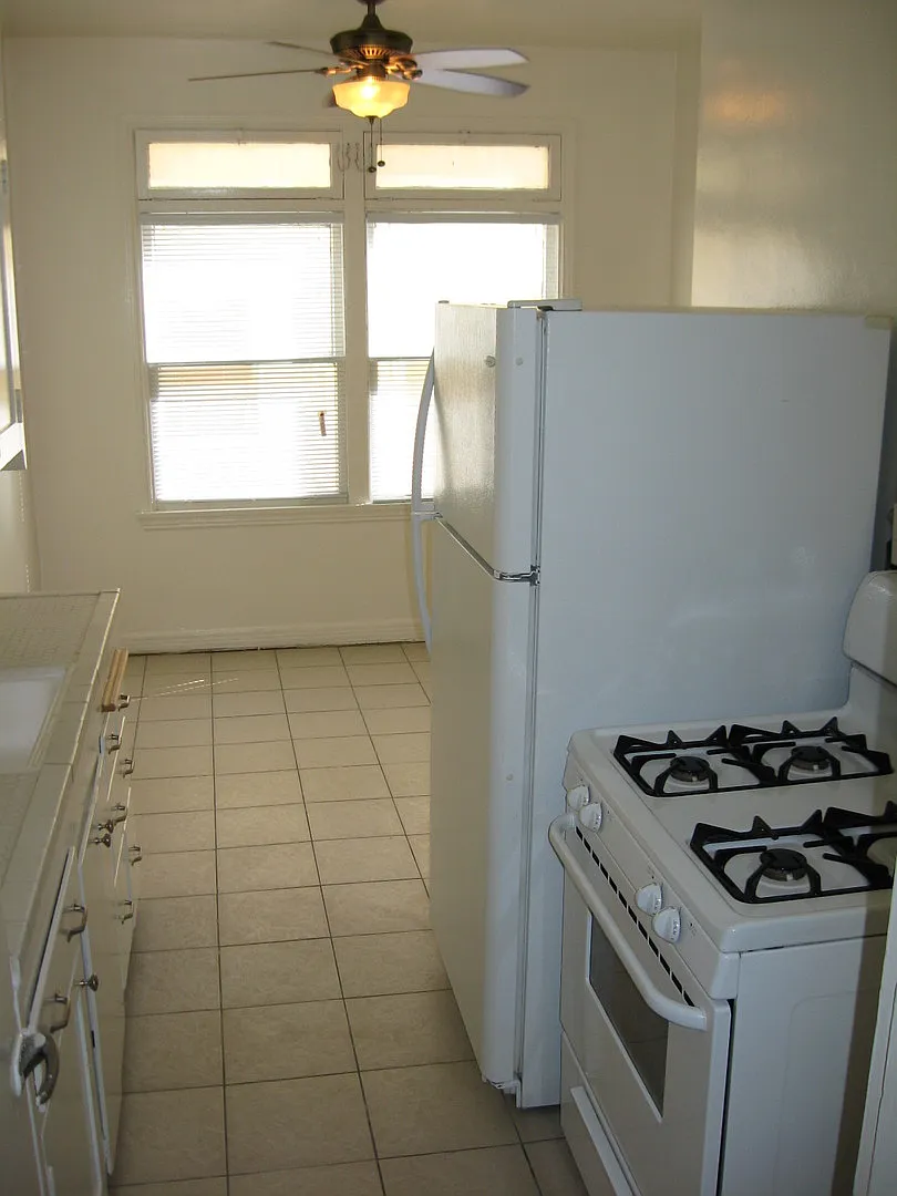 Cochran - E.E. Separate Prop Tr. — Photo 2